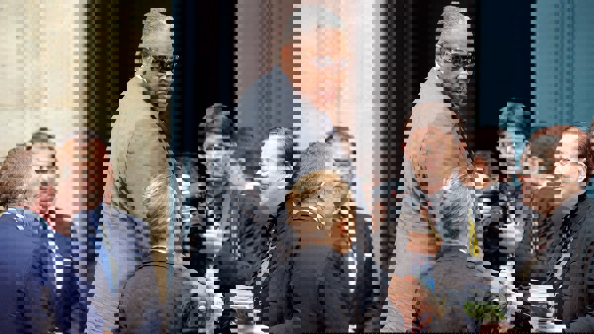 عالم الموضة يودع الصحافي "أندريه ليون تالي"