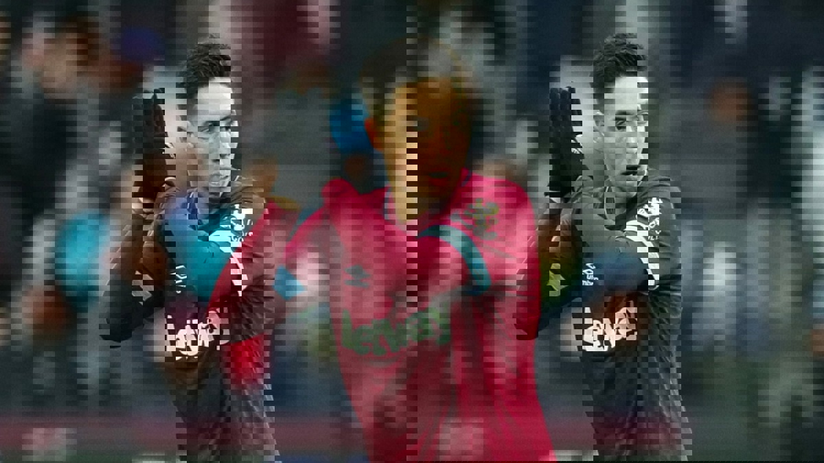 شباب الأهلي دبي يسعى لضم الفرنسي سمير نصري مقابل 4 ملايين يورو