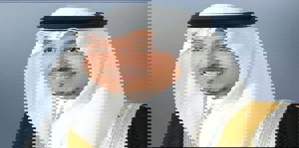 من هو الأمير منصور بن مقرن؟