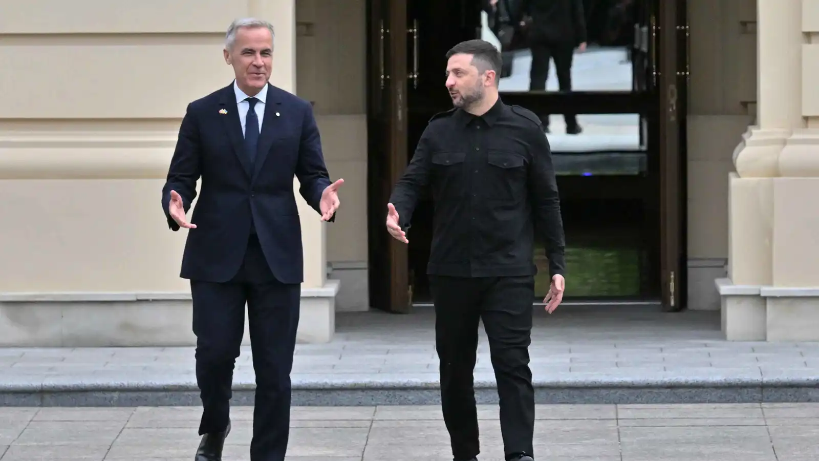 كارني لا يستبعد إرسال قوات حفظ سلام إلى أوكرانيا