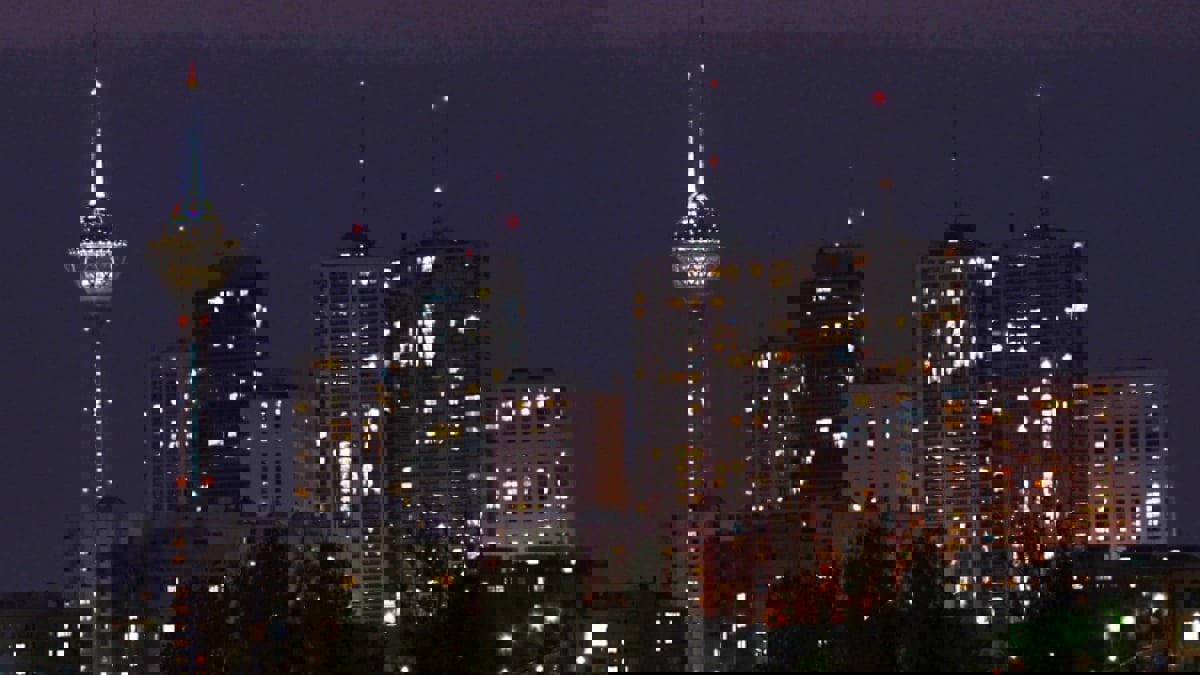 قتيل و10 جرحى بانفجار في طهران