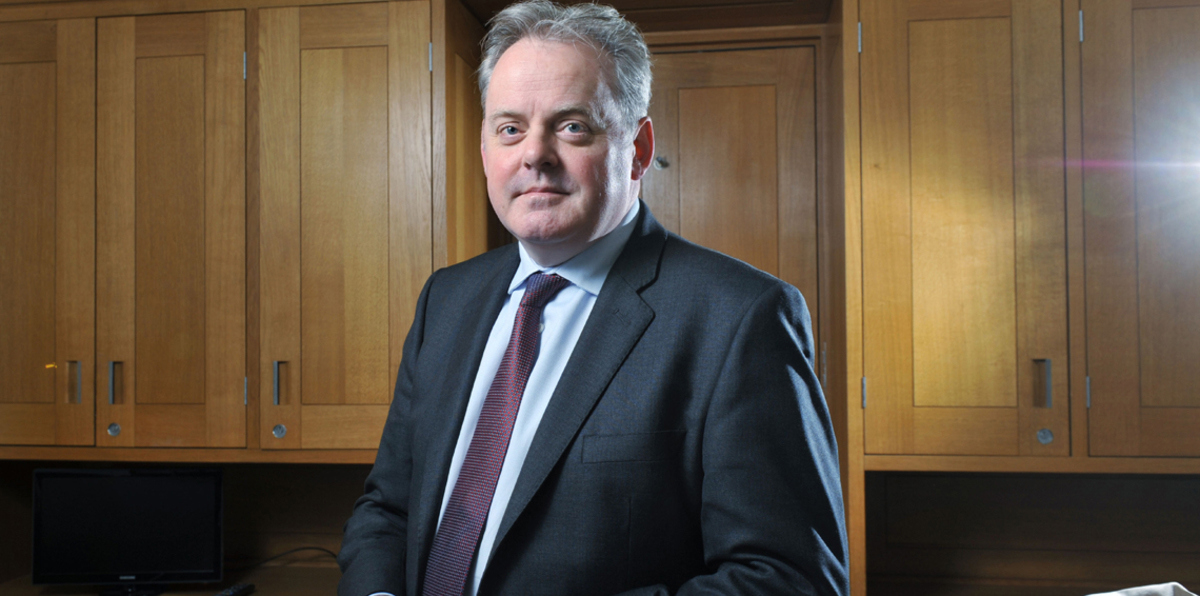 استقالة وزير دولة بوزارة الدفاع البريطانية بعد تصويته ضد الحكومة