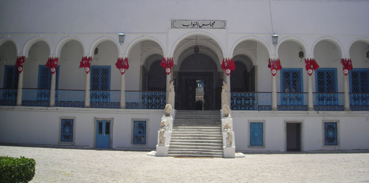 تونس.. اتهامات لـ"نداء تونس" بإشعال الاحتجاجات ودعوات إلى تطبيق قانون الإرهاب