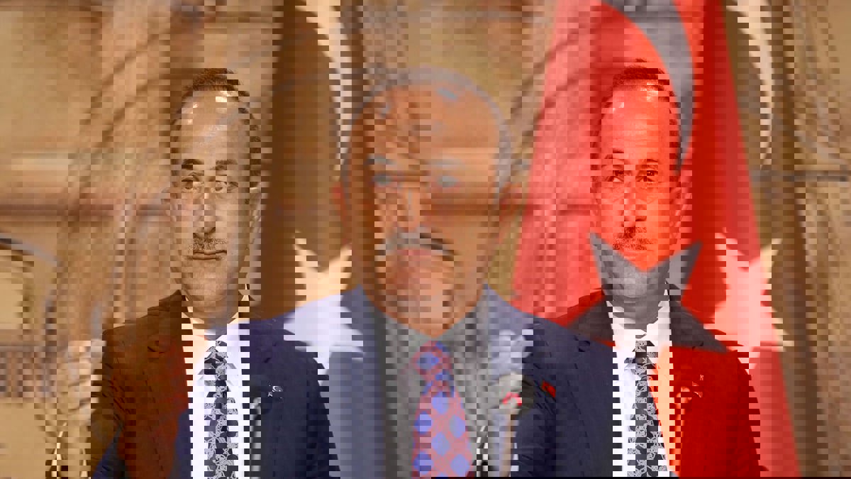 أنقرة تجدّد دعوتها لتحقيق "مصالحة" بين "النظام السوري" والمعارضة