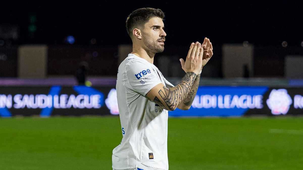 قريبا سيتم الإعلان.. مفاجأة حول تجديد عقد نيفيز مع الهلال السعودي 