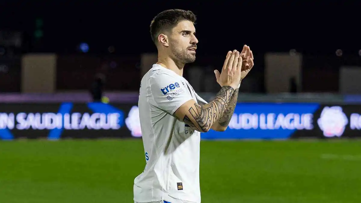 قريبا سيتم الإعلان.. مفاجأة حول تجديد عقد نيفيز مع الهلال السعودي