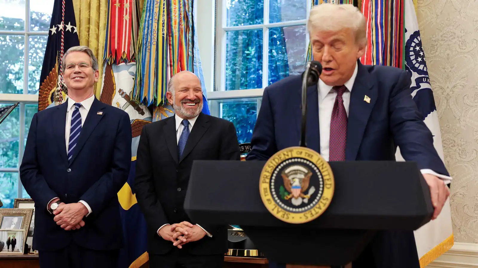 بيسنت: رسوم ترامب الجمركية أداة للسياسة الخارجية