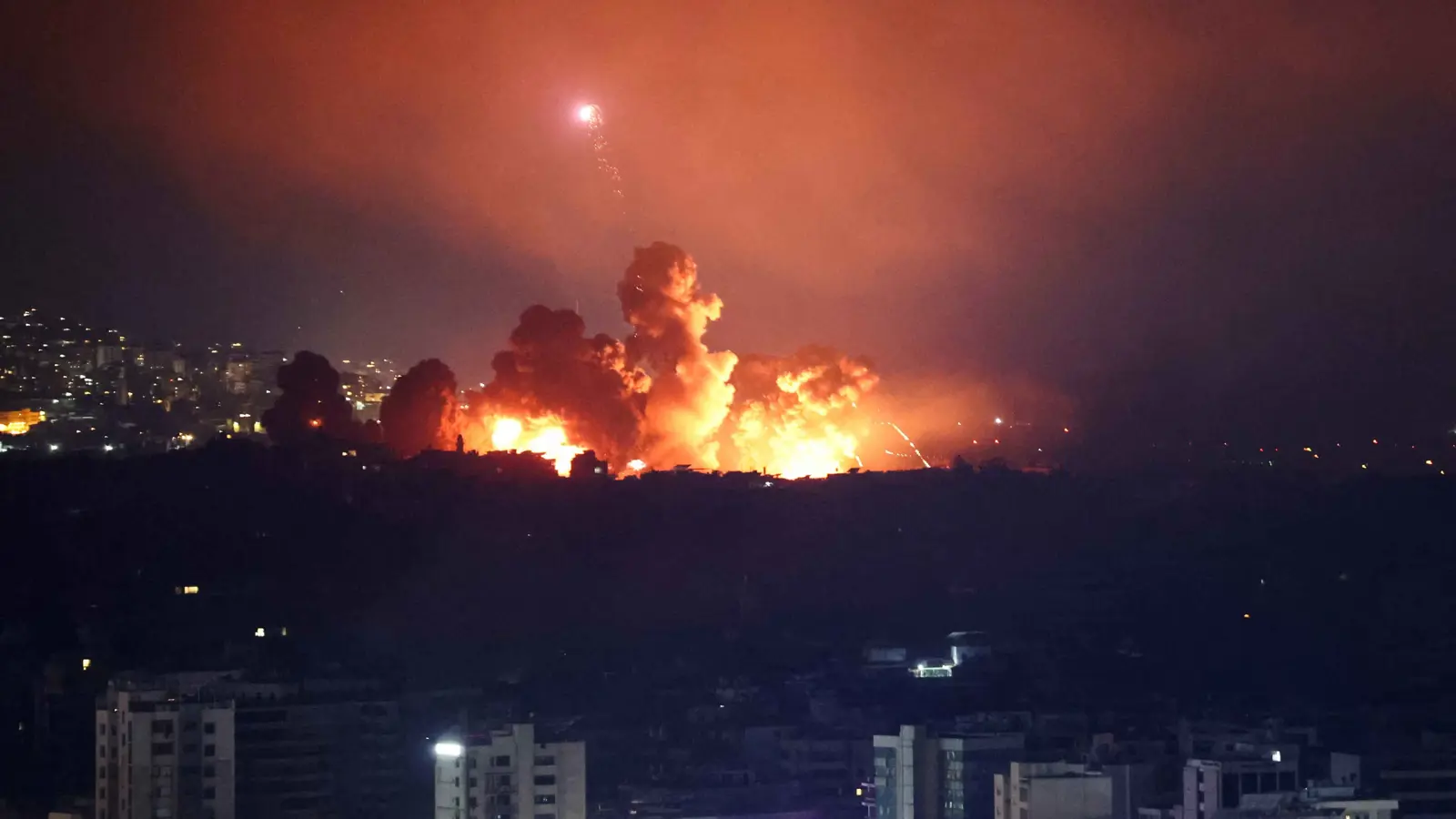 رويترز: أمريكا تسلّم لبنان "مسودة" لمقترح هدنة