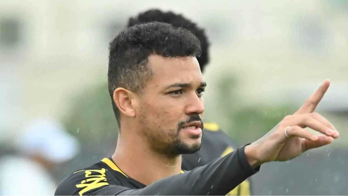 صفقة جيسوس المنتظرة.. من هو غابرييل برازاو الذي سيطيح بنجم النصر؟