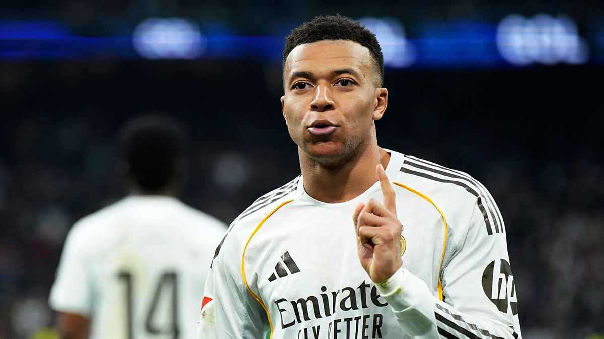 مبابي يهدد باريس سان جيرمان بتجميد الأرصدة البنكية 