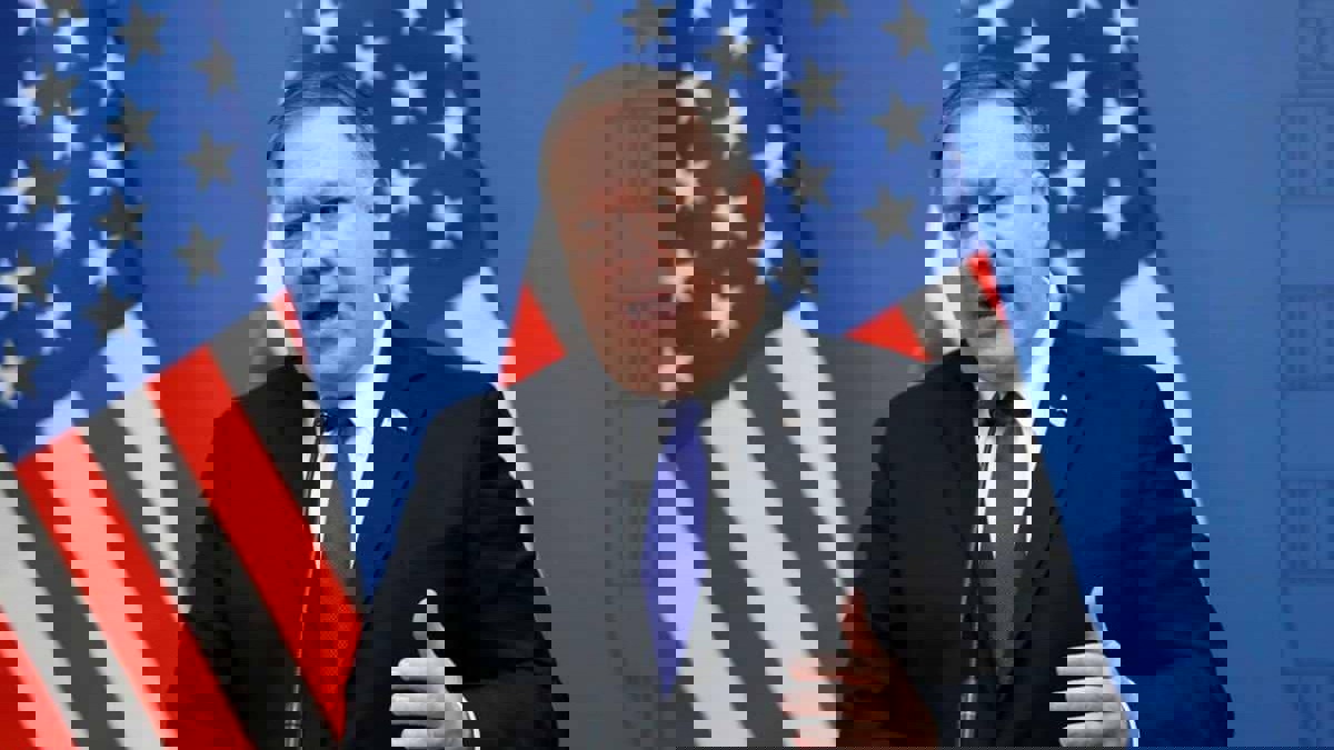 بومبيو: العقوبات المالية على إيران هدفها حماية العالم