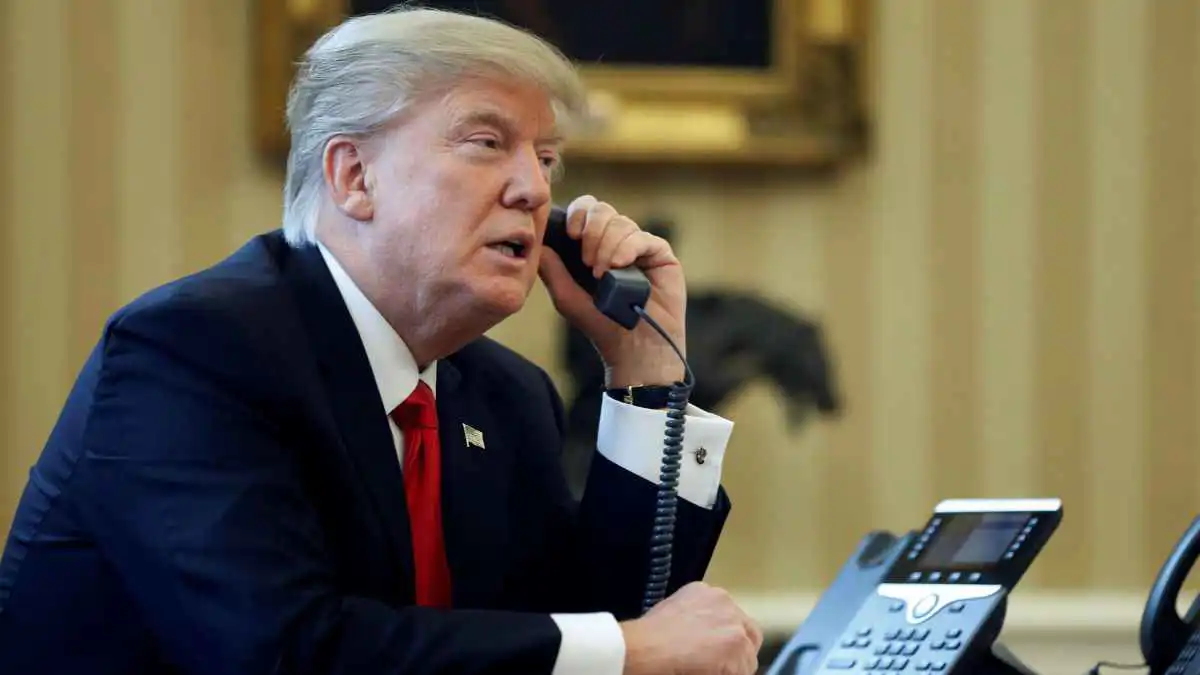 تكتم على التفاصيل.. ترامب يعلن إجراء اتصال هاتفي مع مادورو