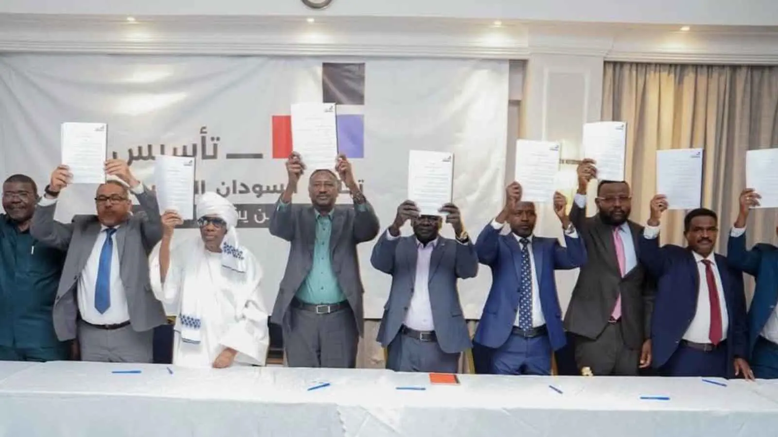 "السودان التأسيسي" يوقع  في نيروبي على دستور انتقالي