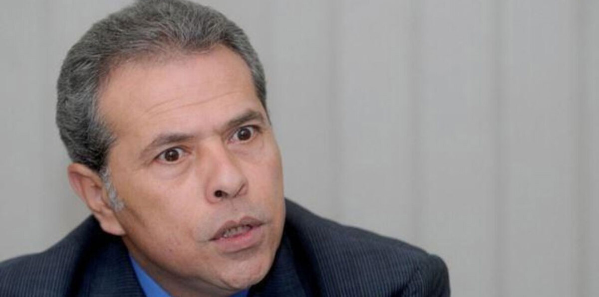 توفيق عكاشة يتعاقد مع قناة "الحياة" المصرية لمدة 3 سنوات 