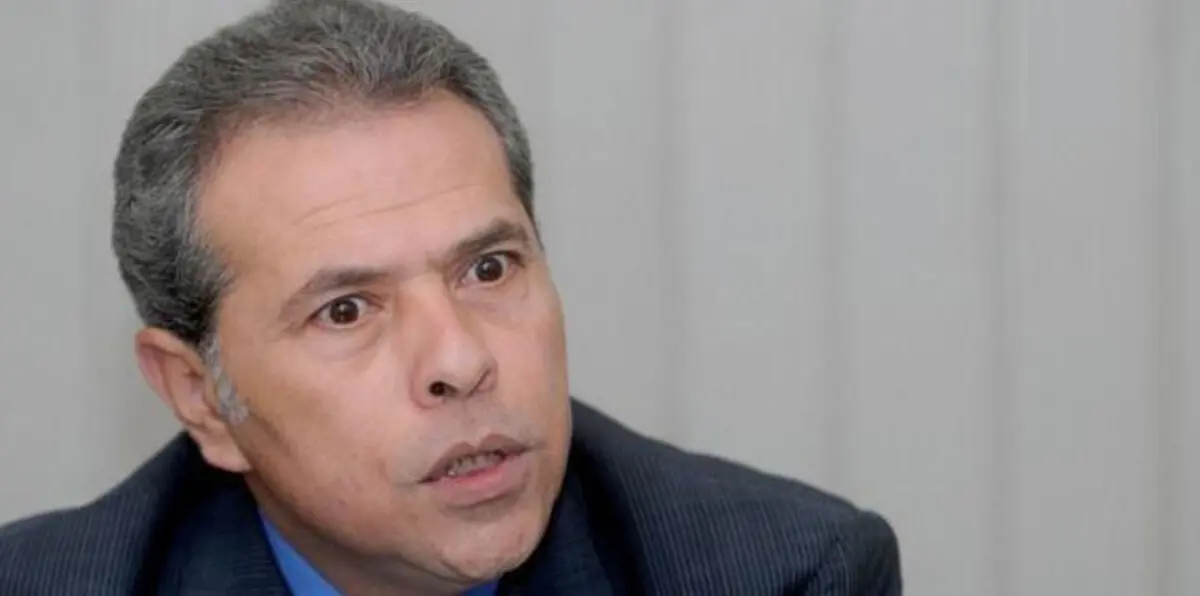 توفيق عكاشة يتعاقد مع قناة "الحياة" المصرية لمدة 3 سنوات 