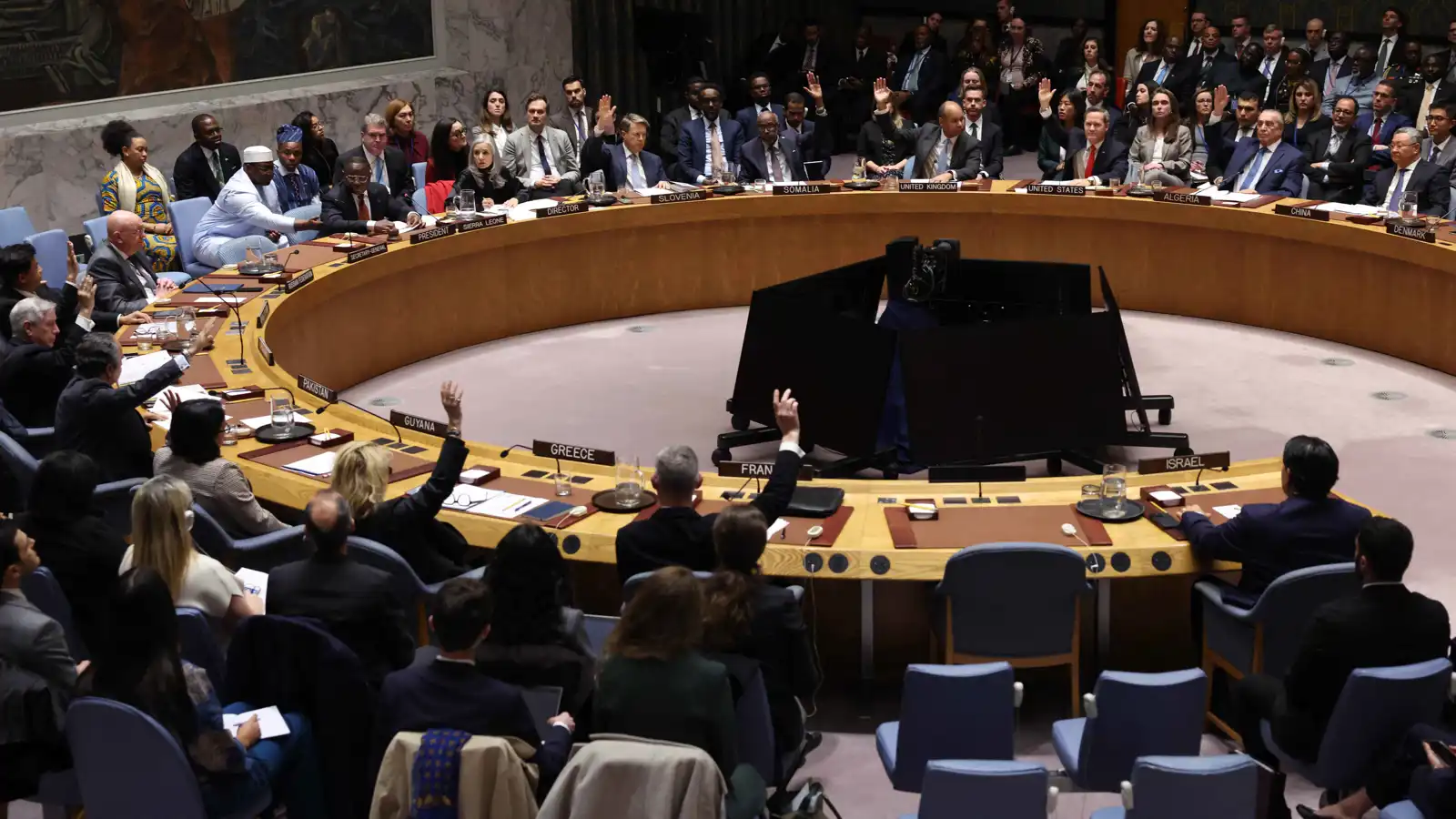 "يوم حزين لمجلس الأمن".. روسيا تنتقد إقرار خطة ترامب بشأن غزة