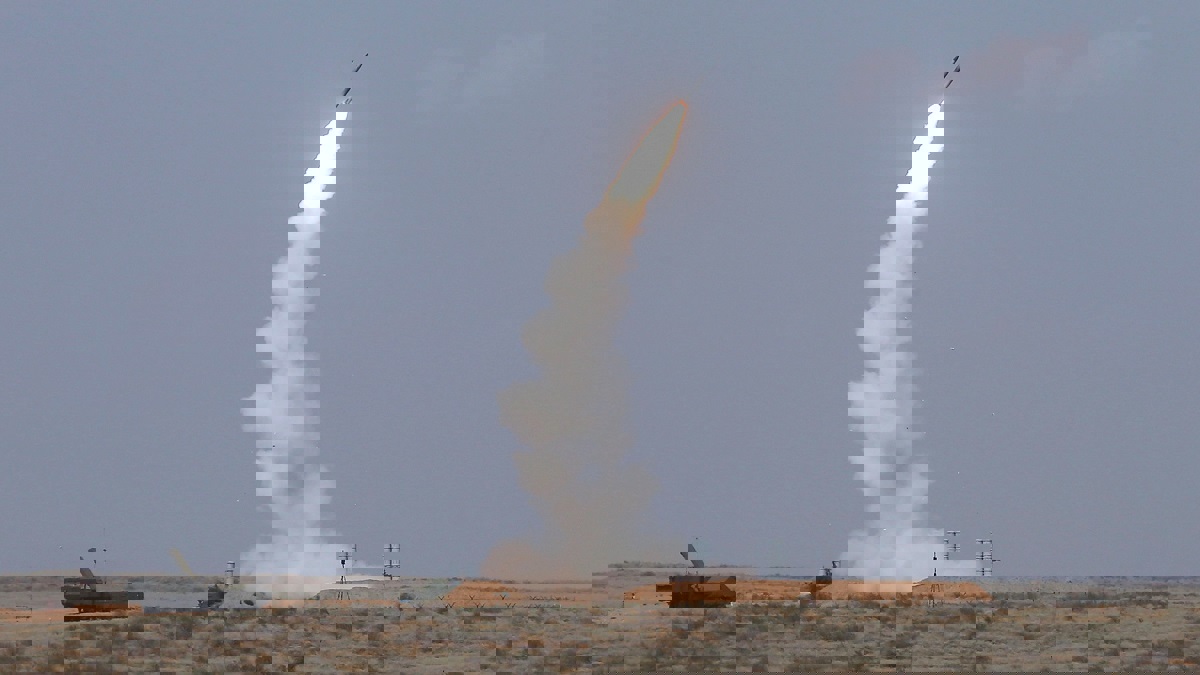 الدفاع الروسية تعلن نجاح تجربة إطلاق صاروخ باليستي عابر للقارات‎