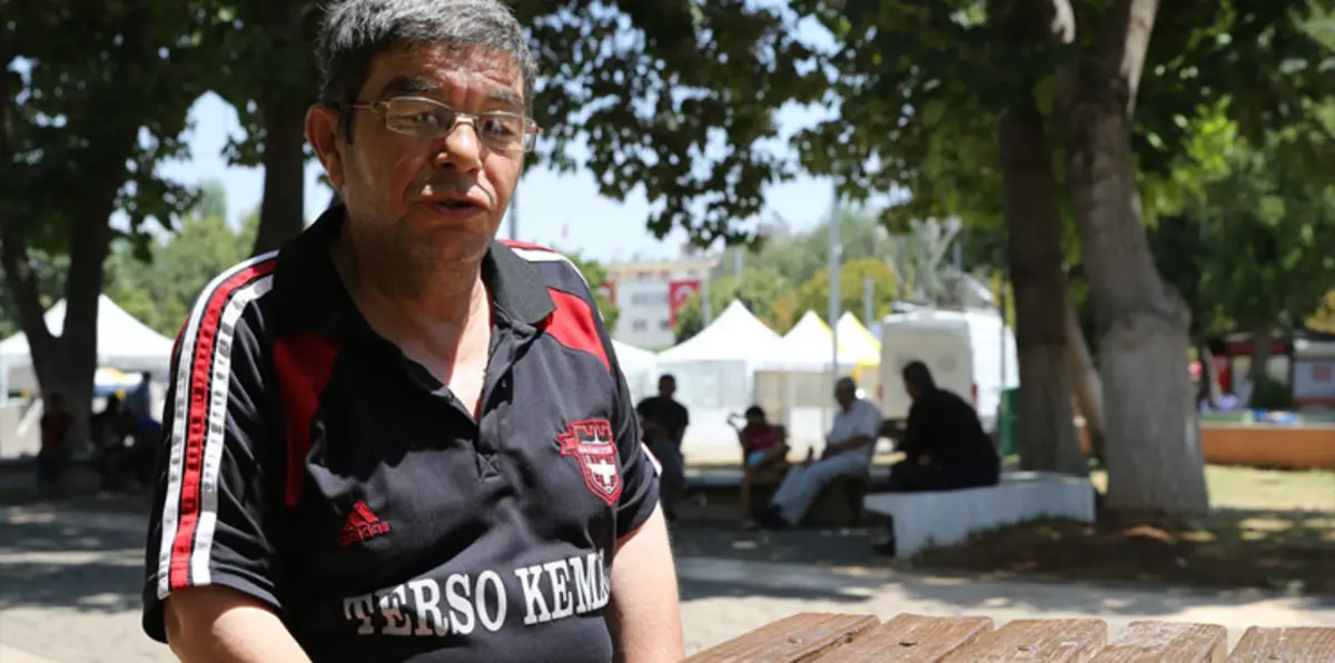 "ترسو كمال".. موهوب تركي يقرأ الكلمات والمحادثات بالعكس