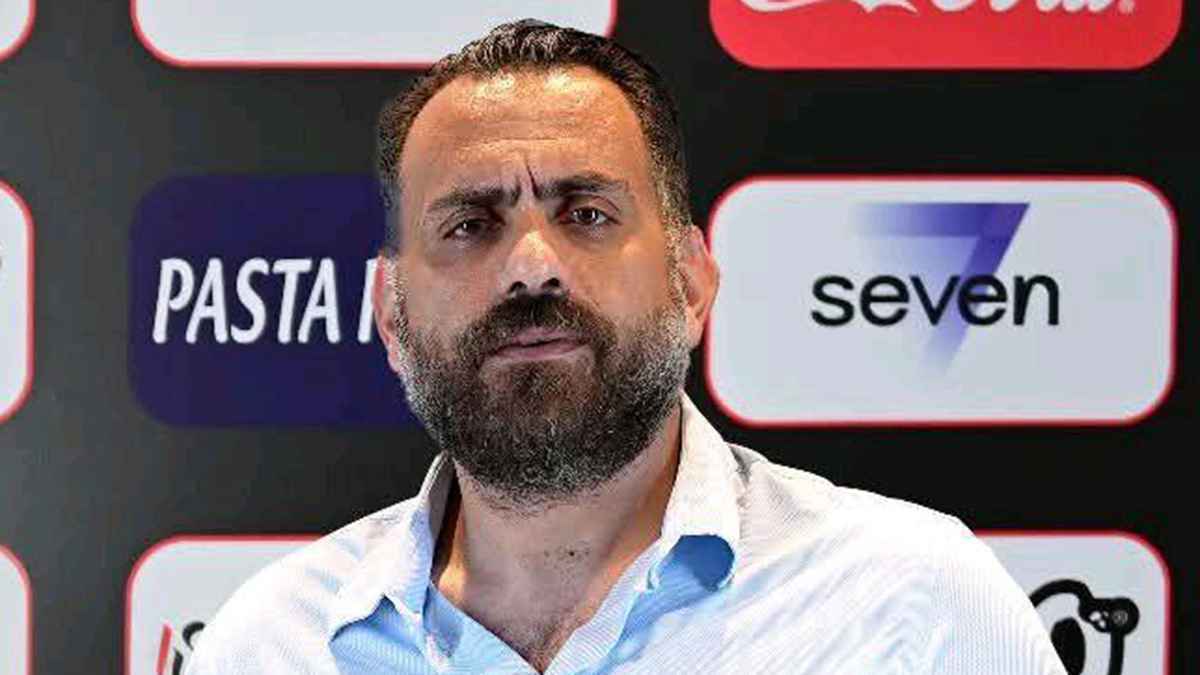 التفاصيل كاملة.. ما حقيقة استقالة جون إدوارد من العمل في الزمالك؟