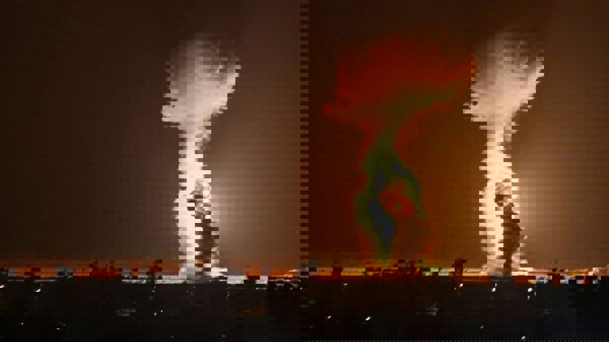 صحيفة: إسرائيل دمرت 90% من البنية التحتية العسكرية الإيرانية بسوريا