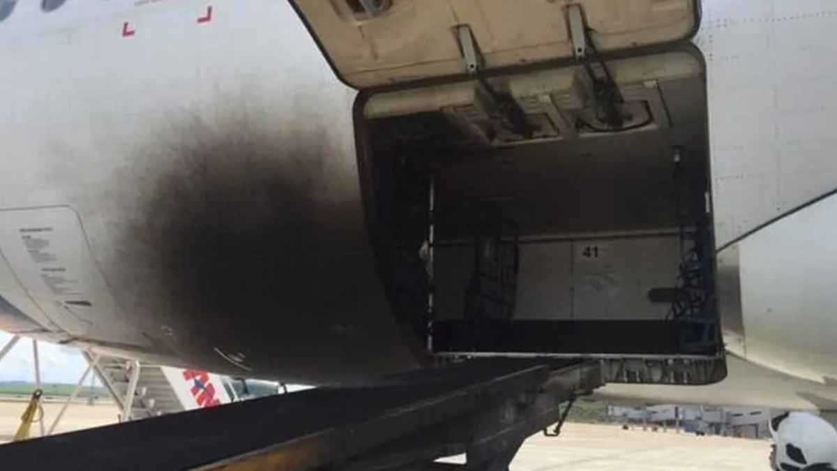 اندلاع حريق بطائرة إيرباص A320 في البرازيل (فيديو)