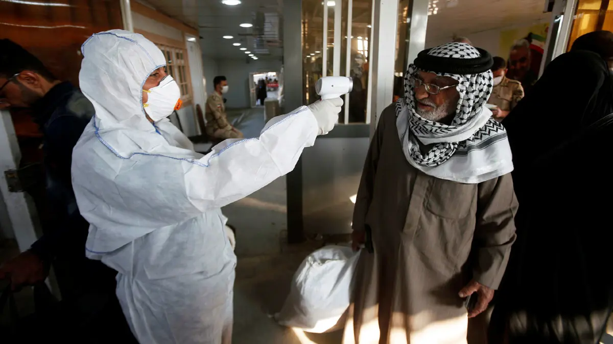 عراقي يرفض الحجر على مصابة كورونا ويهدد بقتل الأطباء (فيديو)