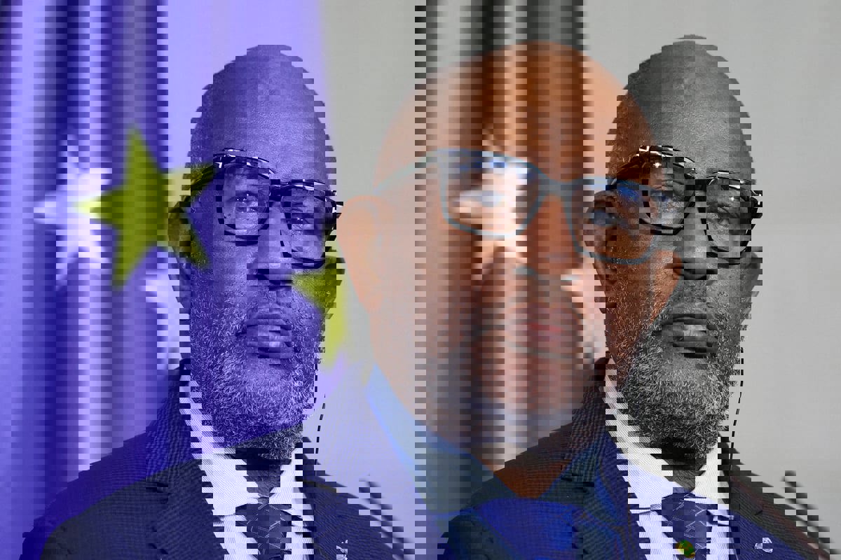 تنصيب غزالي عثماني رئيساً لجزر القمر لولاية ثالثة
