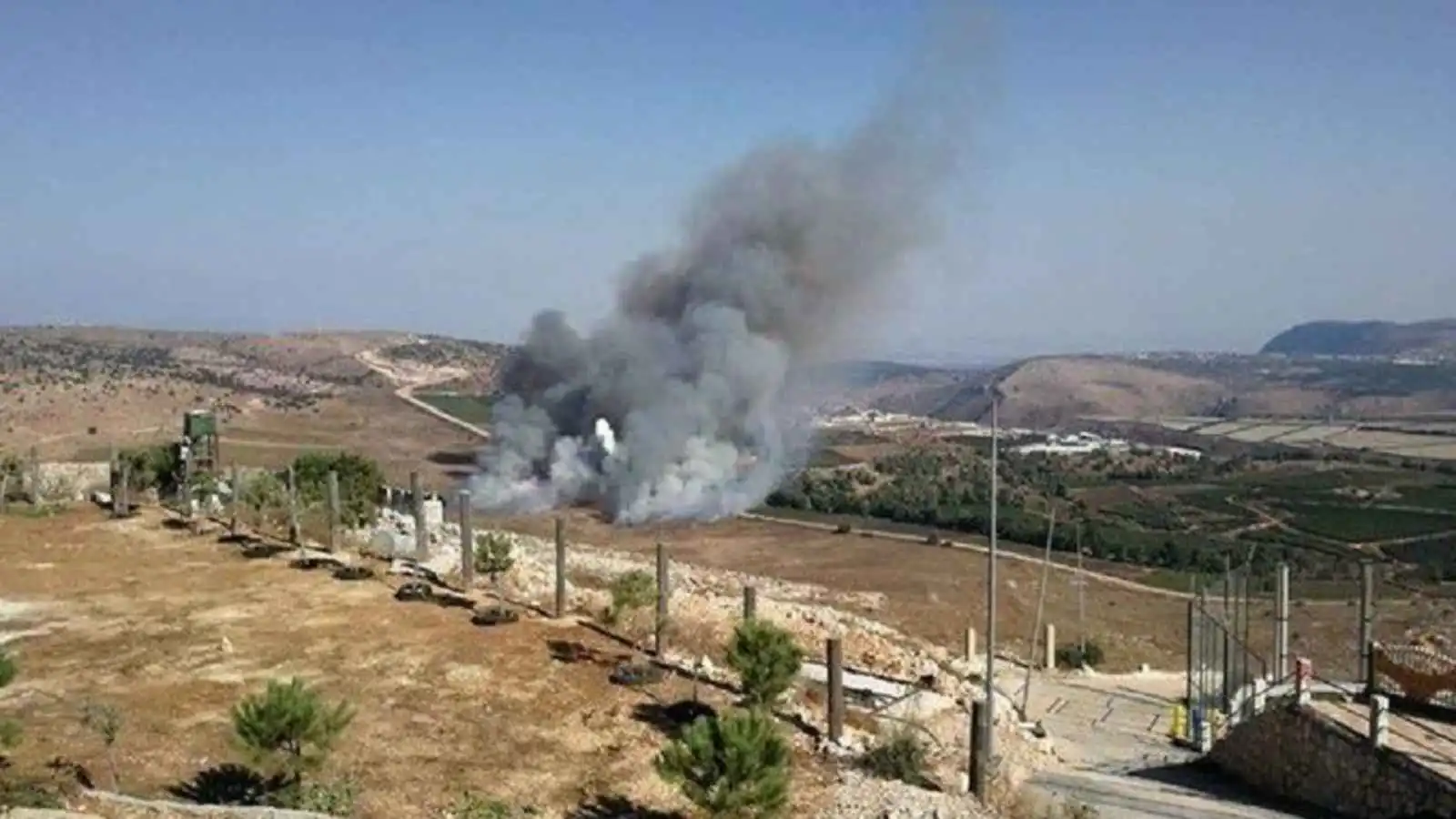 استعدادا لقصف "أهداف".. الجيش الإسرائيلي يصدر تحذيرا لإخلاء قرية جنوبي لبنان