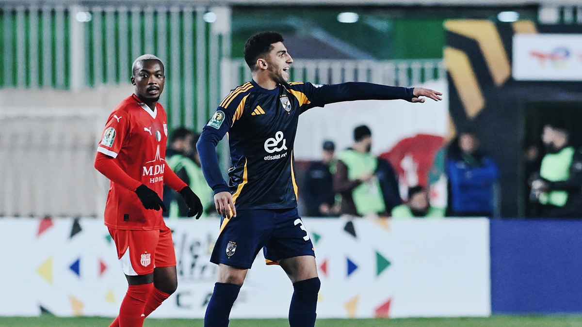 أغرب تصرف من كوكا لحظة هدف شباب بلوزداد في الأهلي المصري (فيديو)