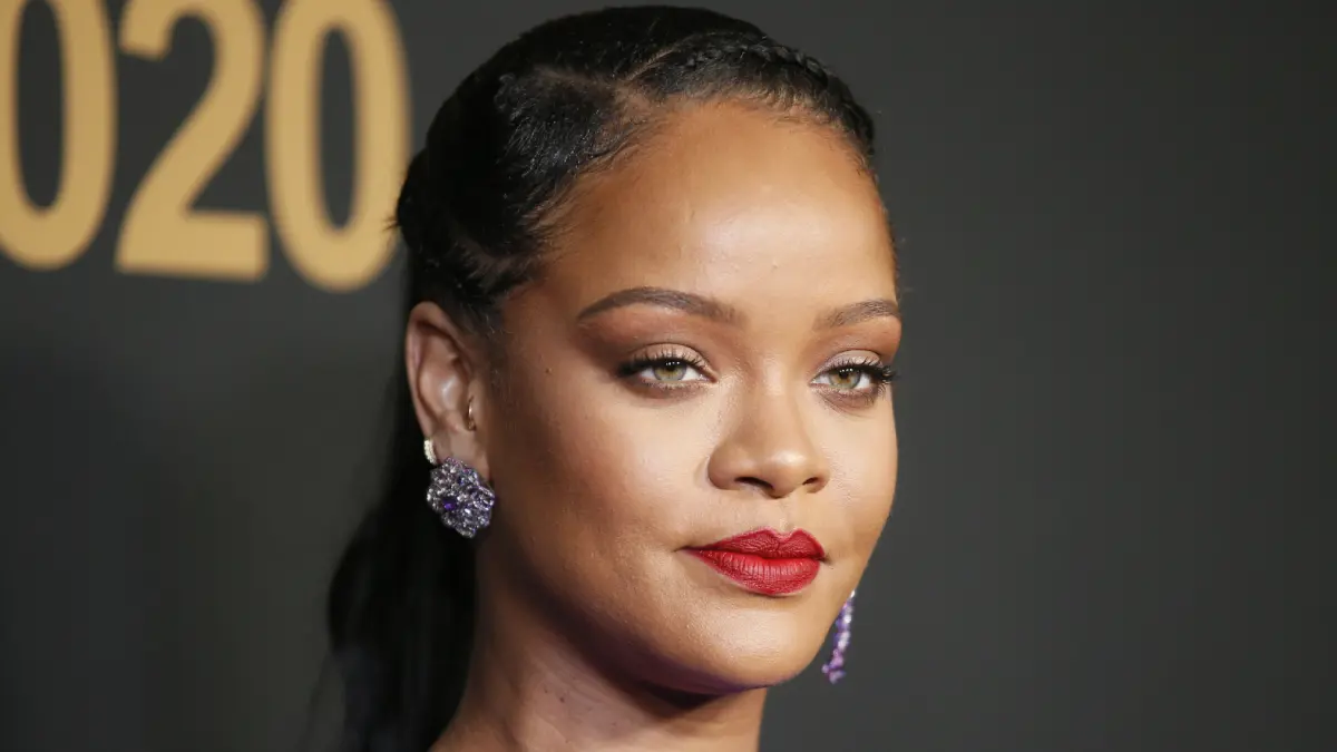 ريهانا تنجب "سراً" مولودها الثاني من أساب روكي