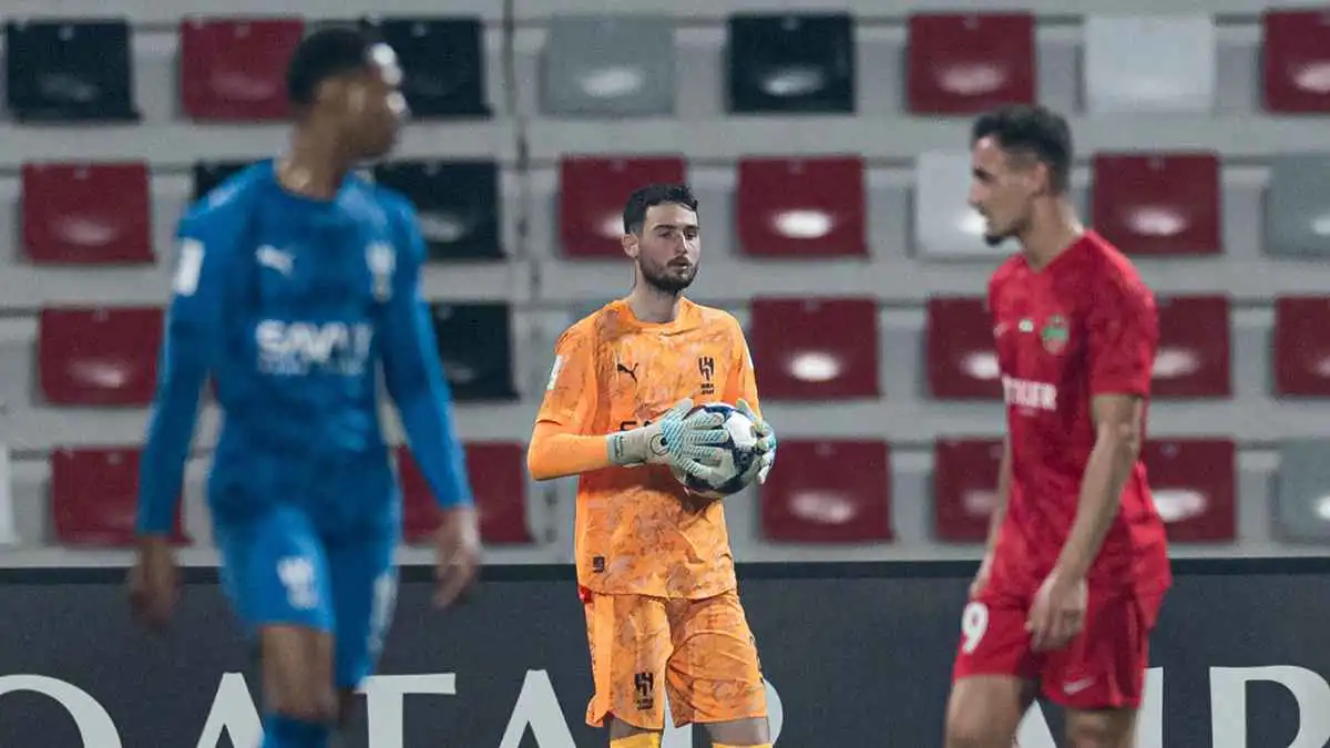 في غياب النجوم.. من أكثر لاعب أبهر جمهور الهلال ضد شباب الأهلي؟