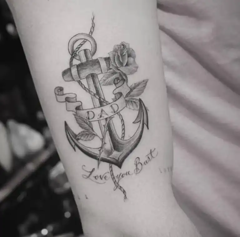 الوشم قبل الإزالة