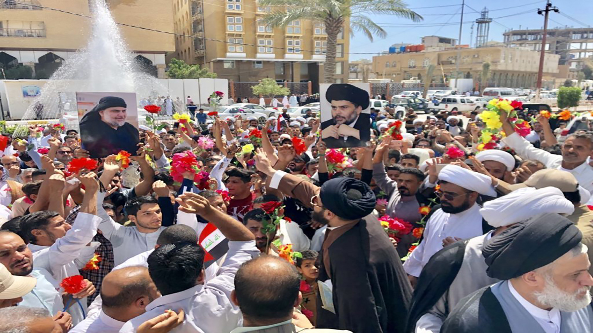 إيران تؤجج أزمة "مقتدى الصدر" بين العراق والبحرين