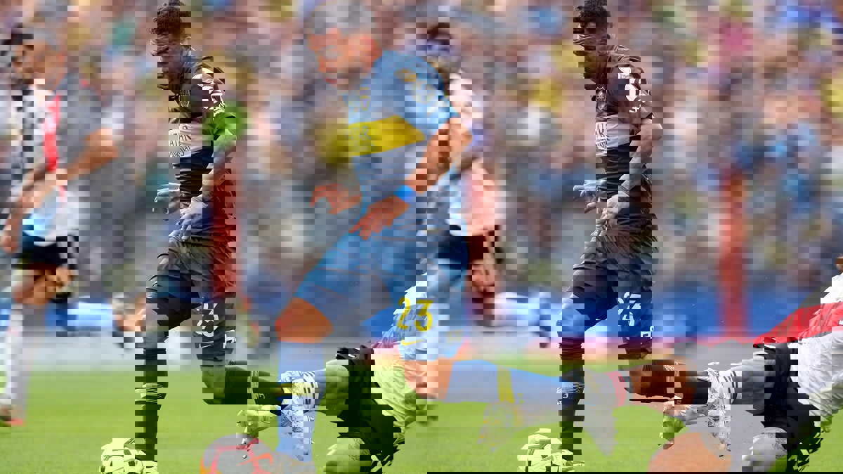 مباراة بوكا جونيورز وريفر بليت.. الفوز بلقب كأس ليبرتادوريس سيكون خير وداع لكارلوس تيفيز