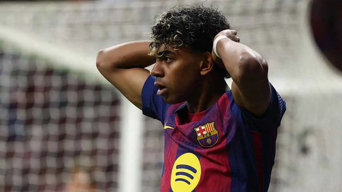 "سيكون الأفضل في العالم".. فليك يدافع عن يامال بعد غضبه أمام أتلتيكو مدريد