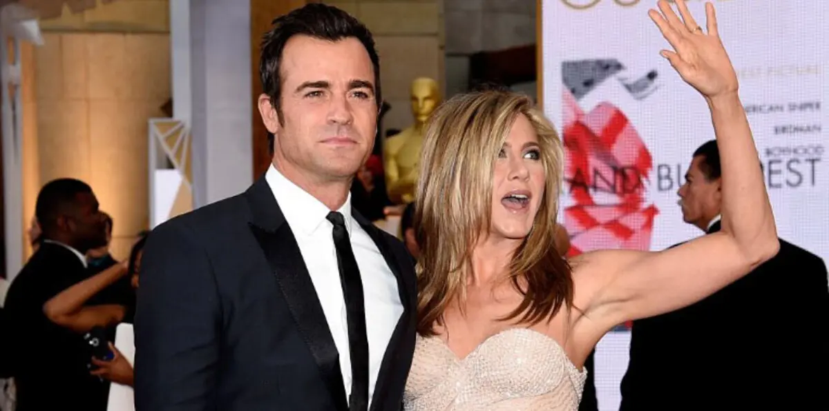 زواج جنيفير أنيستون من جاستن ثيرو