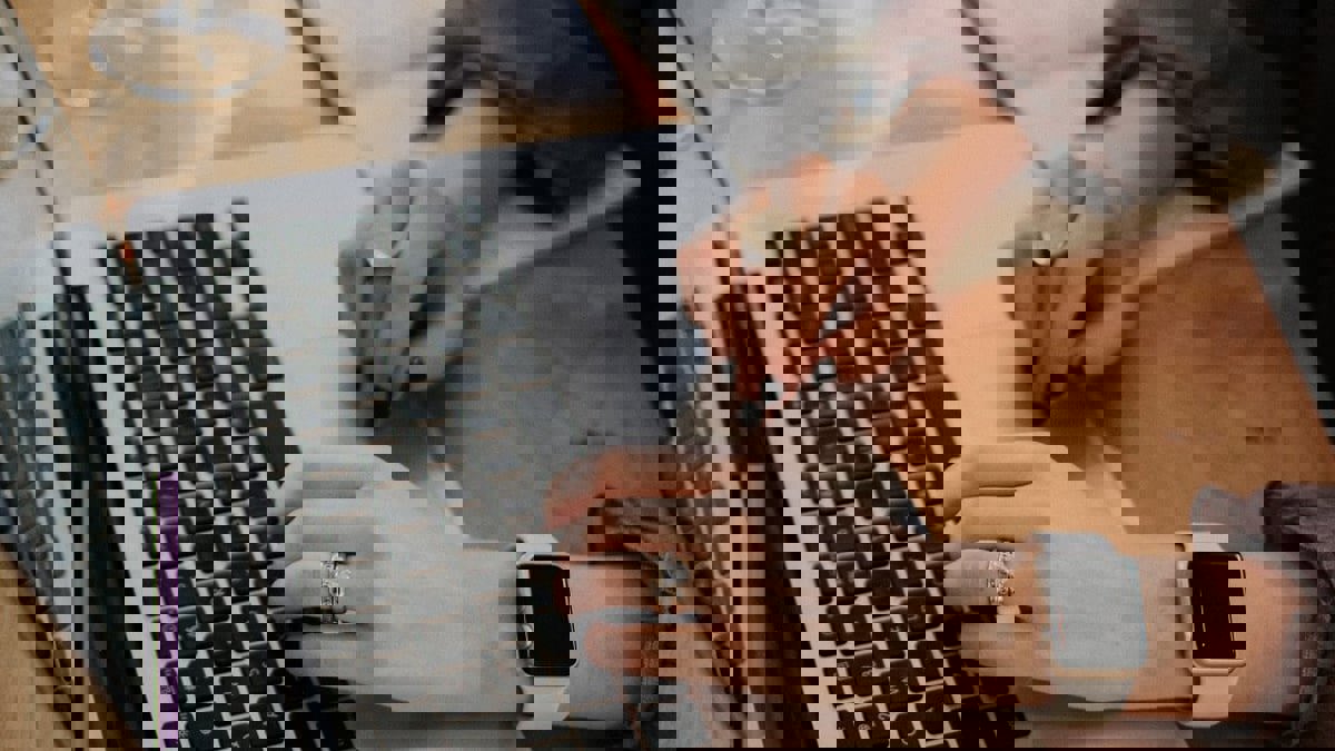 سجن كويتية 3 أشهر لخيانتها زوجها وتبادلها رسائل إباحية مع صديقها