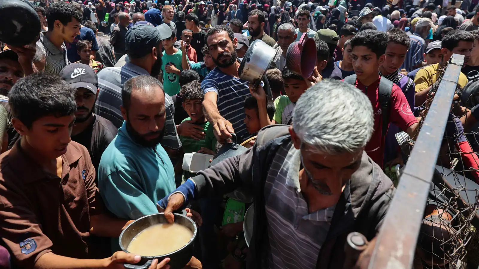 مقتل 73 فلسطينياً بـ"مجزرة مساعدات" جديدة في غزة