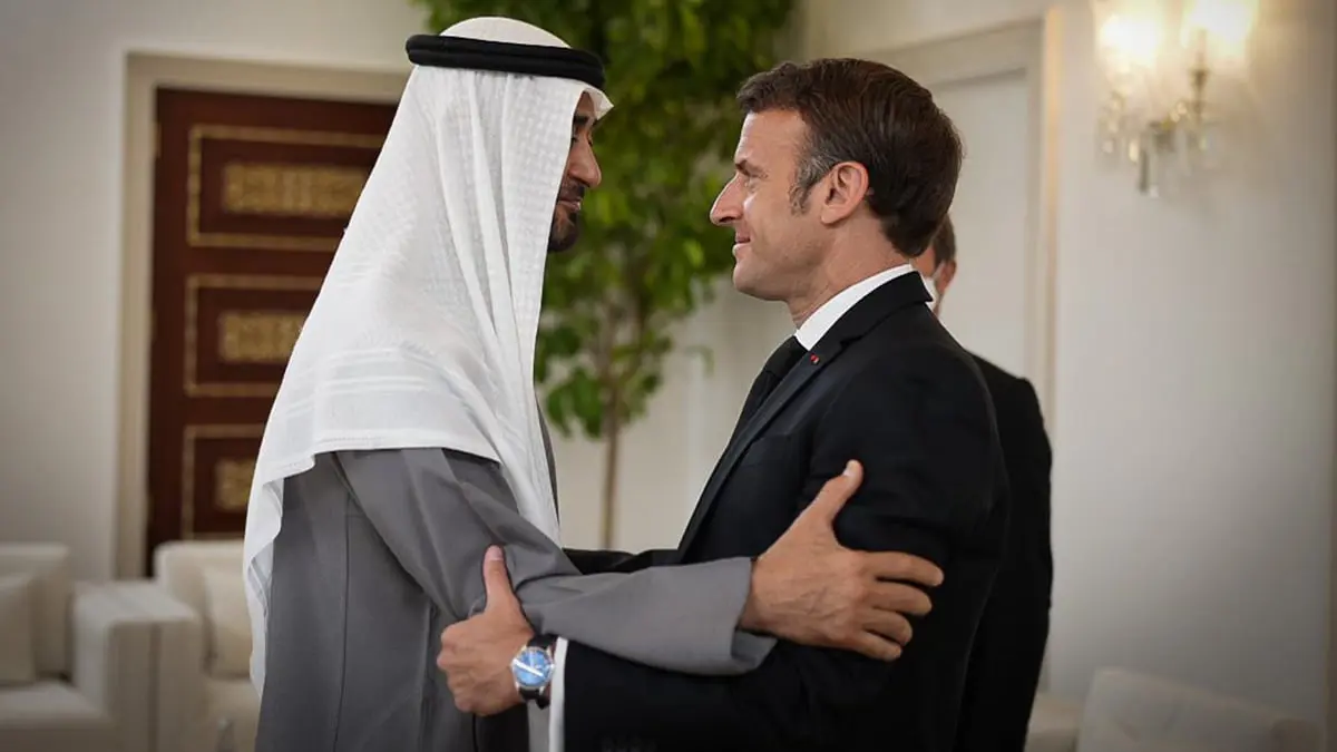 ماكرون يؤكد "دعمه الكامل" لرئيس الإمارات الشيخ محمد بن زايد