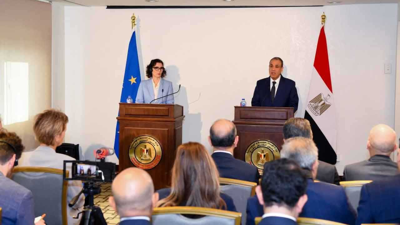 مصر تؤكد أهمية البدء الفوري بتنفيذ مشاريع التعافي لإعادة إعمار غزة