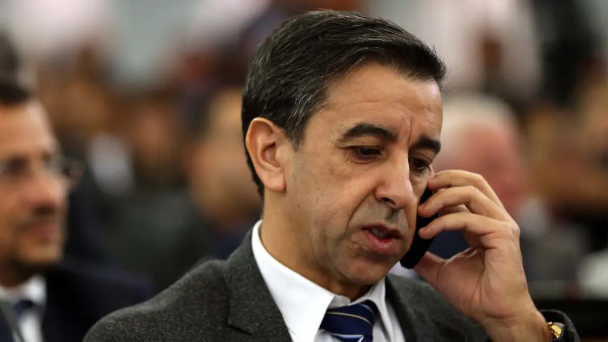 الجزائر .. صحفيون في قناة رجل الأعمال علي حداد يحتجون على إغلاقها (صور)‎