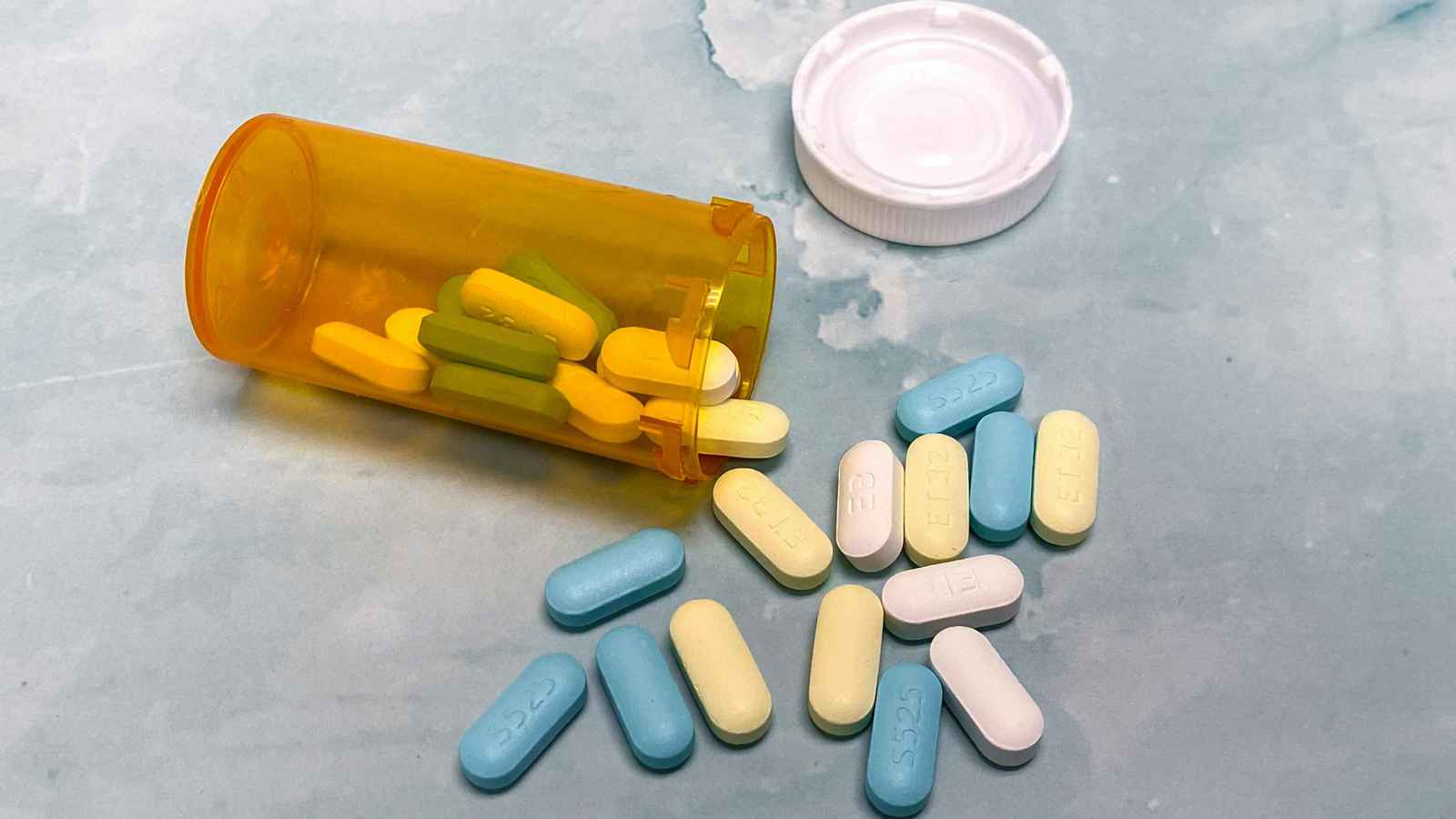 هذه الفاكهة تهدد حياة مرضى الكوليسترول