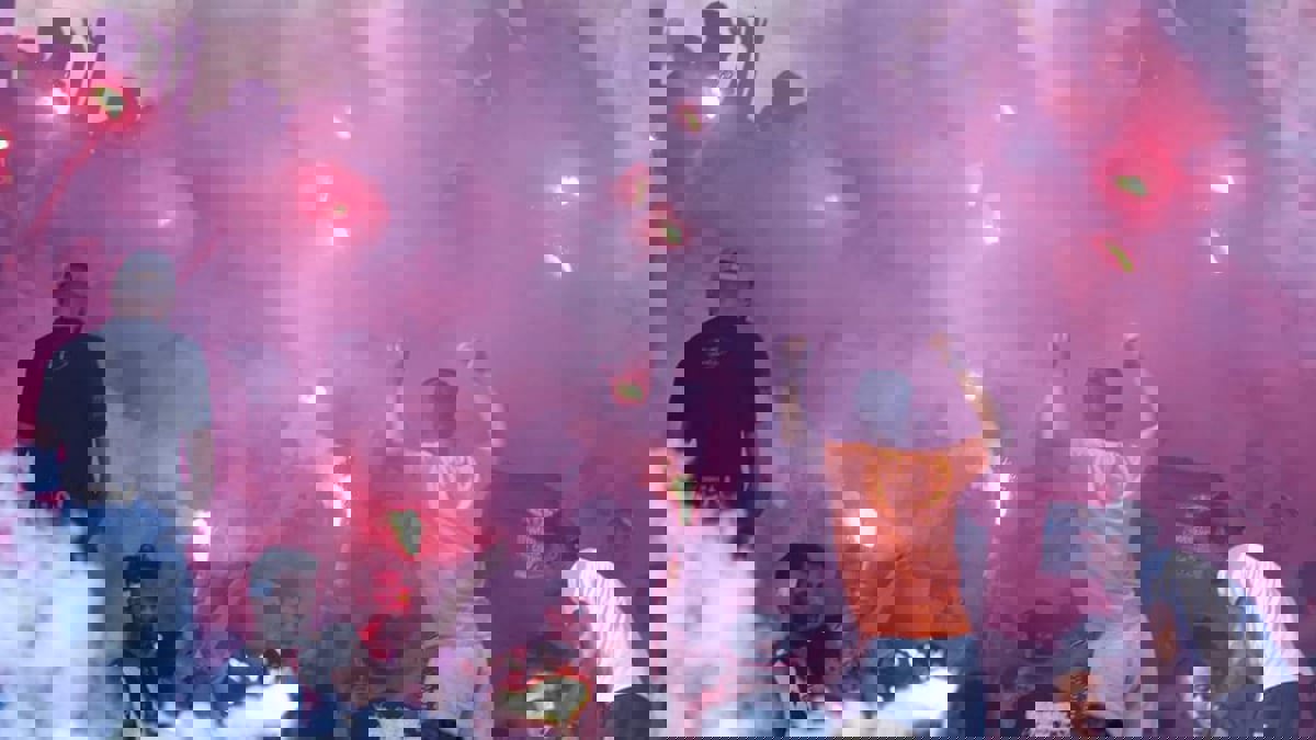 اشتباكات جماهيرية خلال فوز الصفاقسي على النجم الساحلي بالدوري التونسي (صورة)