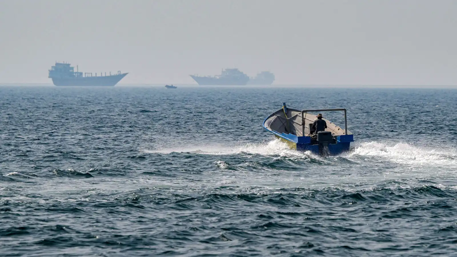 أستراليا: لن نرسل سفنا حربية إلى مضيق هرمز