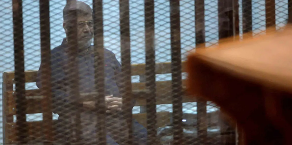 القضاء المصري ينظر محاكمة "مرسي" بتهمة التخابر