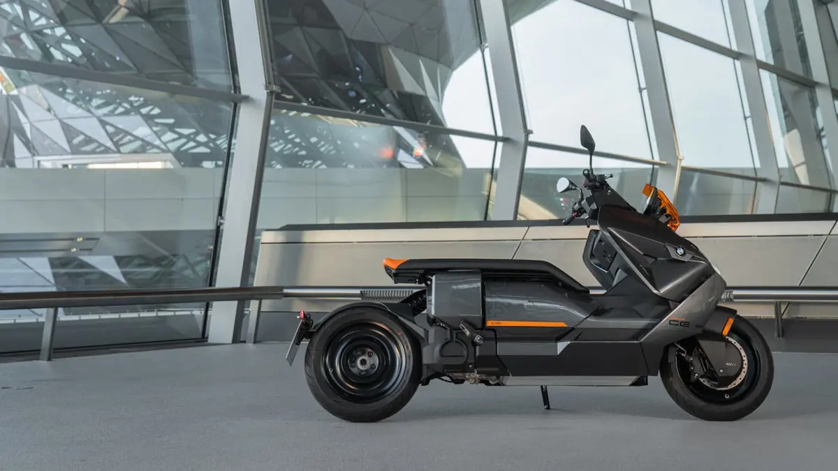 بتكنولوجيا مستخدمة في السيارات.. "بي إم دبليو" تطرح دراجة كهربائية جديدة