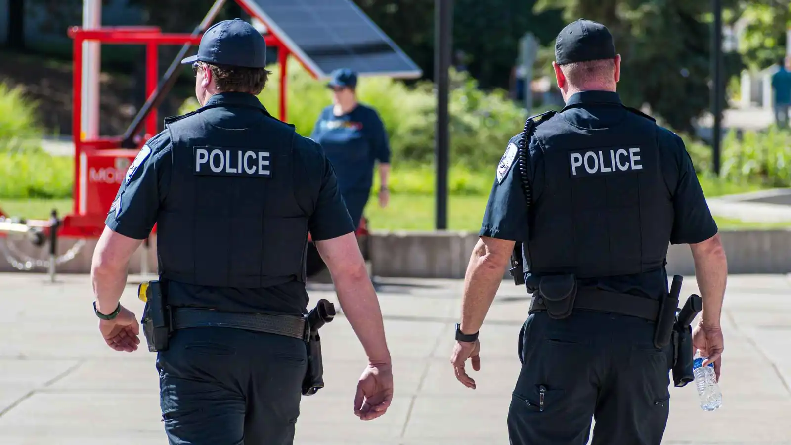 هربت بعمر الـ13.. مصير فتاة مفقودة منذ 32 عاماً (صور)