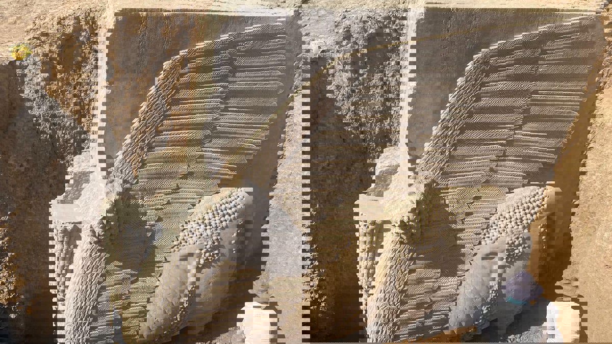 اكتشاف ثور مجنح يعود للقرن الثامن قبل الميلاد في العراق