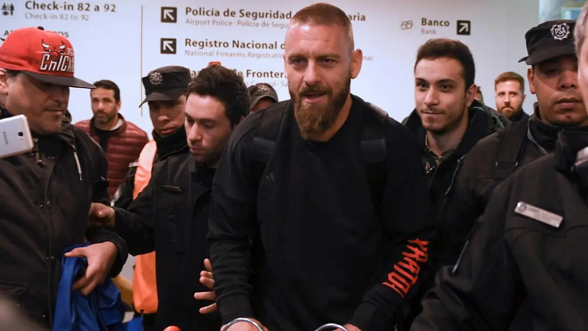 رسميًا.. الإيطالي دانييلي دي روسي ينضم لبوكا جونيورز الأرجنتيني