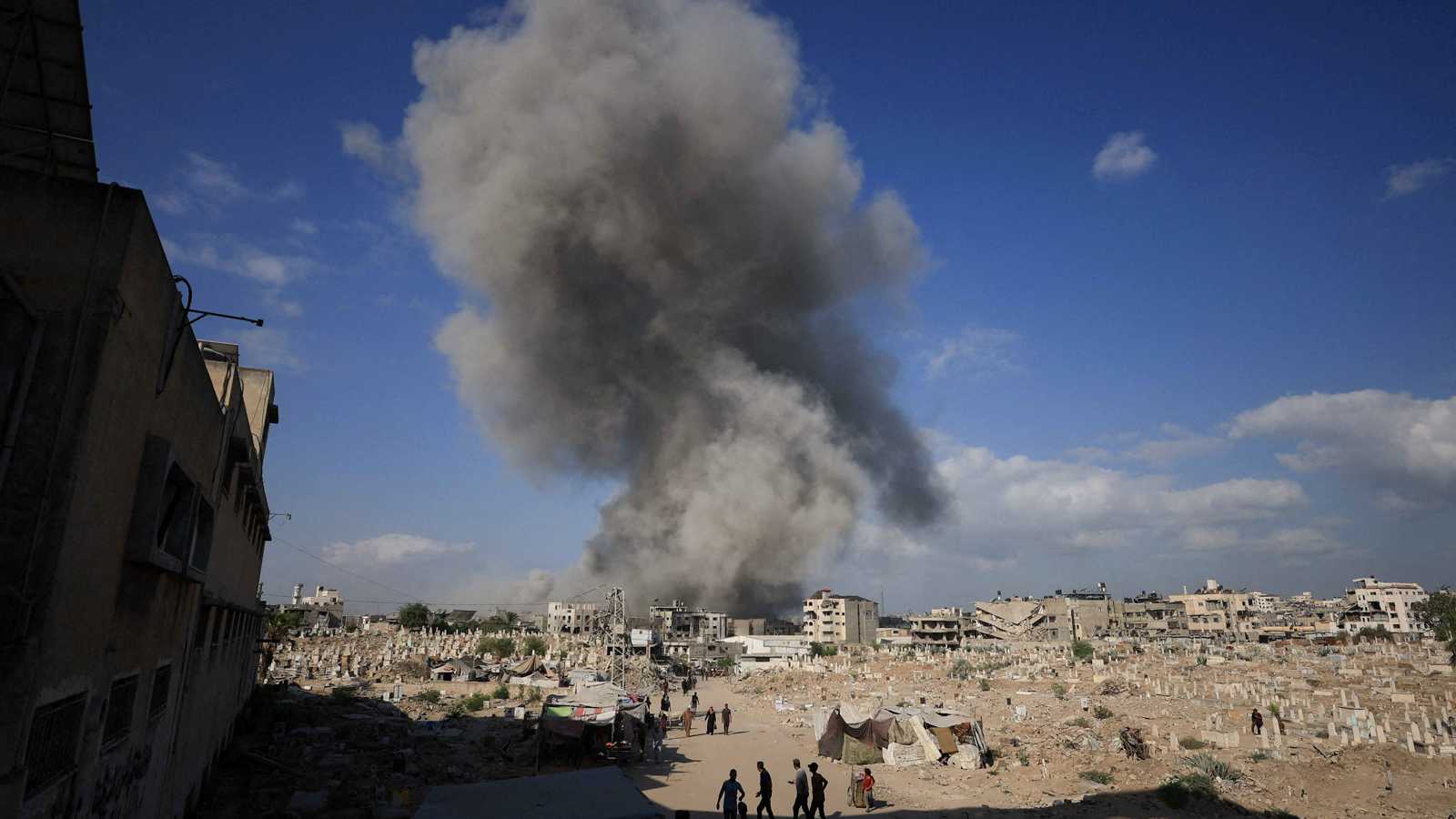 الجيش الإسرائيلي يكثف قصف حي الصبرة جنوب مدينة غزة